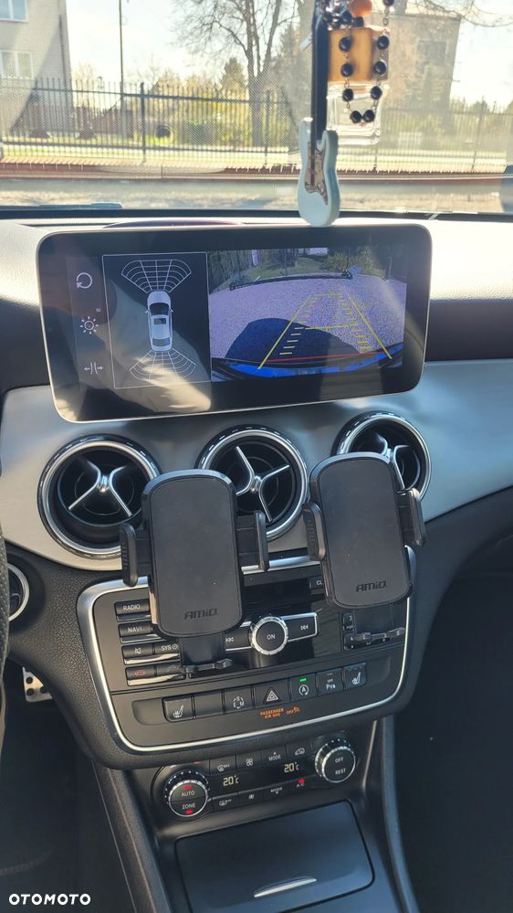 Mercedes-Benz GLA 200 7G-DCT AMG Line - 10