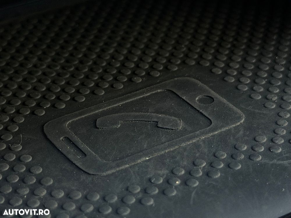 Volkswagen Passat 2.0 TDI SCR DSG Highline - 23