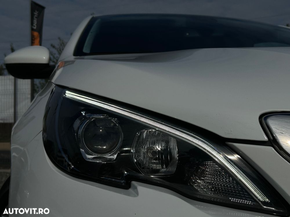 Peugeot 308 SW BlueHDi 130 Stop & Start Active Business-Paket - 17