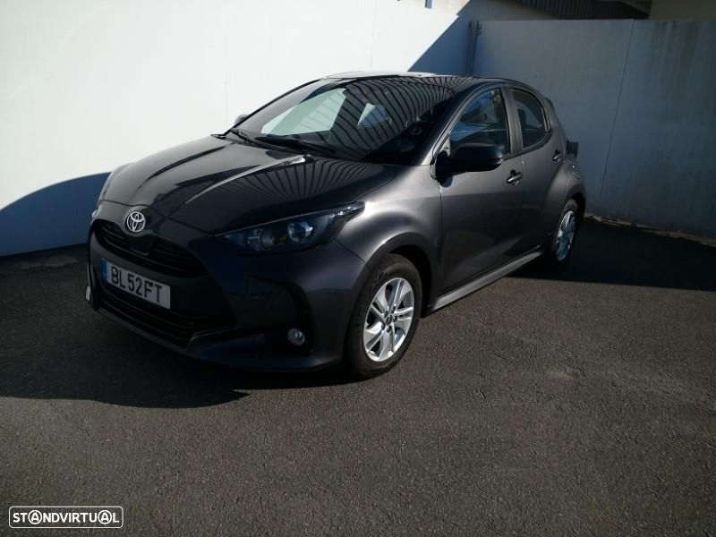 Toyota Yaris - 10