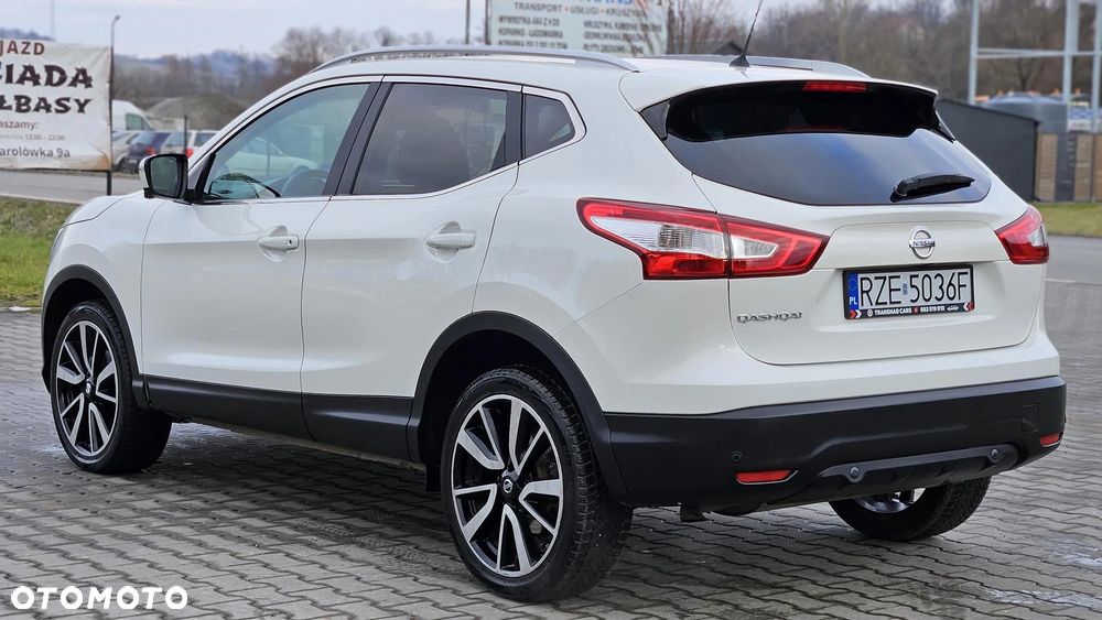 Nissan Qashqai 1.6 DIG-T N-Connecta - 16