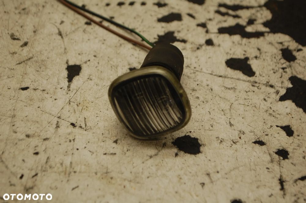 KIERUNKOWSKAZ W BŁOTNIK 1U0949127 SKODA ROOMSTER PRAKTIK - 1