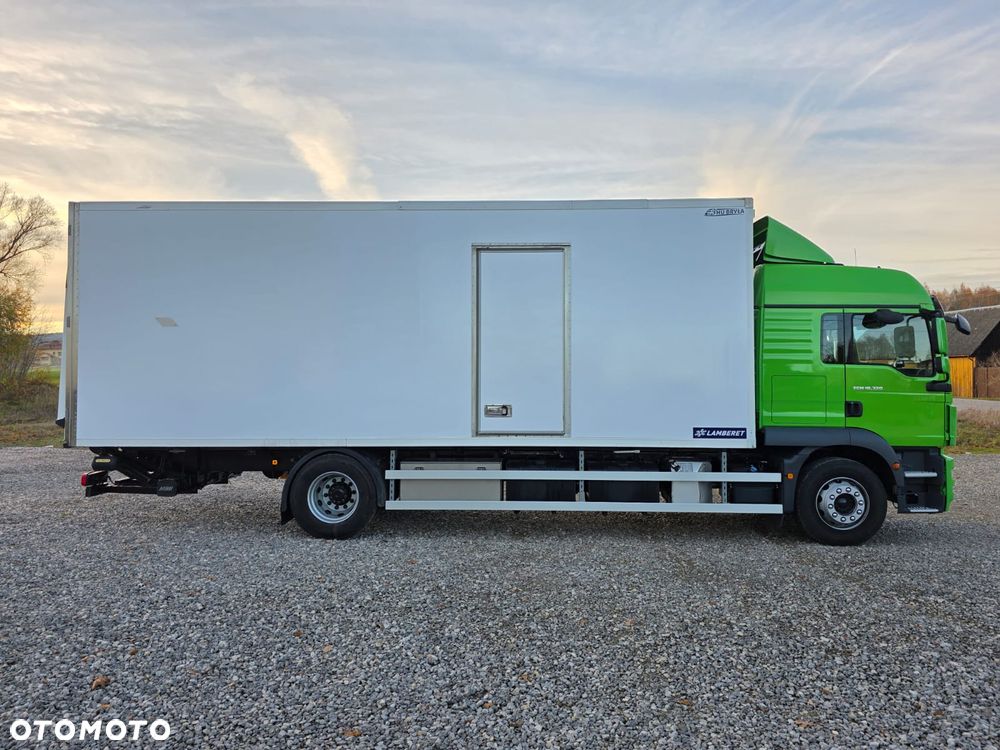 MAN TGM 18.320 / 18.290 / 15.290 / IZOTERMA / WINDA / 19PALET / E6  / 08.2018 / LIFT / SPROWADZONY / AUTOMAT / SYPIALKA / PIERWSZY WŁAŚCICIEL / BOCZNE DRZWI / STAN BARDZO DOBRY - 7