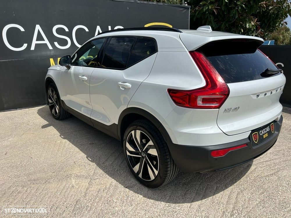 Volvo XC 40 2.0 B3 Plus Dark - 3