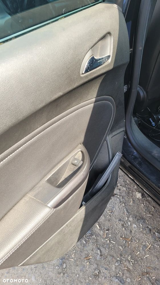 Opel Astra 1.7 CDTI DPF - 15