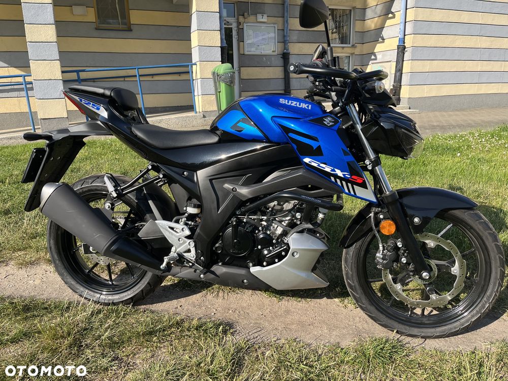 Suzuki GSX - 2