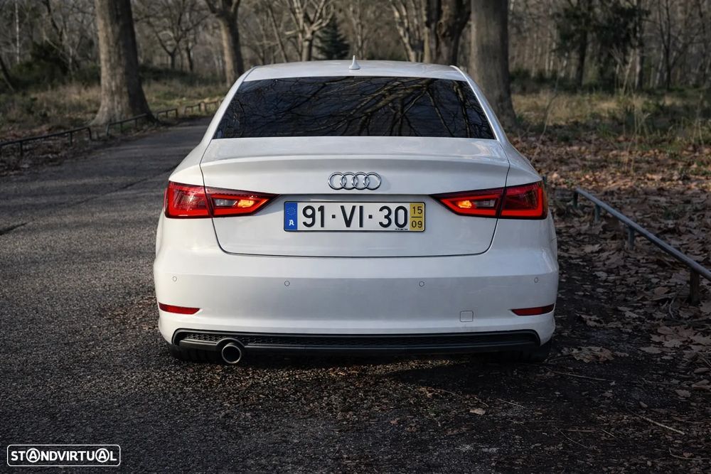 Audi A3 Limousine 1.6 TDI S-line - 4