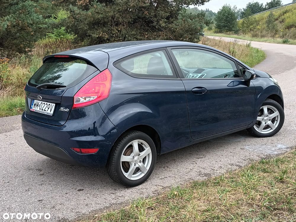 Ford Fiesta 1.25 Ambiente - 11