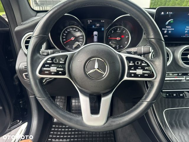 Mercedes-Benz GLC - 12