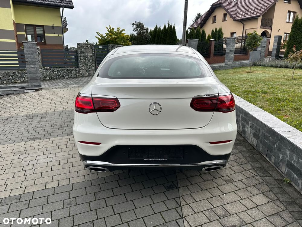 Mercedes-Benz GLC 300 4Matic 9G-TRONIC AMG Line Plus - 8