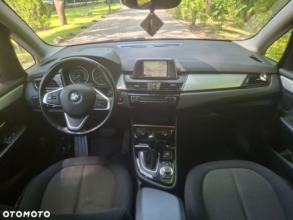 BMW Seria 2 218d Sport-Aut Luxury Line - 7