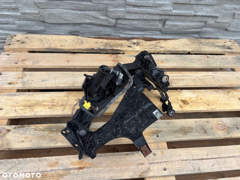 Audi A5 8T0 lift ślizg mocowanie lampy prawa strona - 3