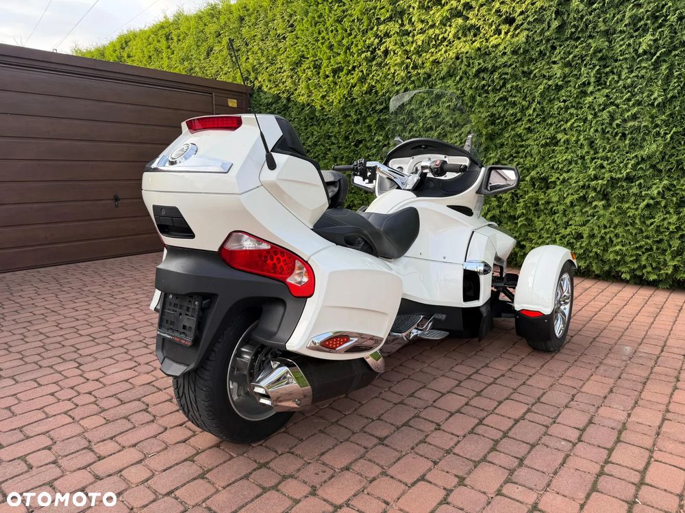 Can-Am Spyder - 3
