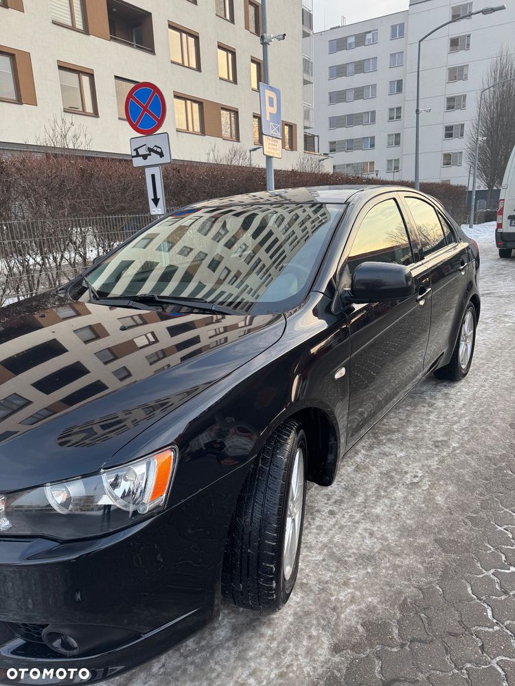 Mitsubishi Lancer 1.8 Inform - 2