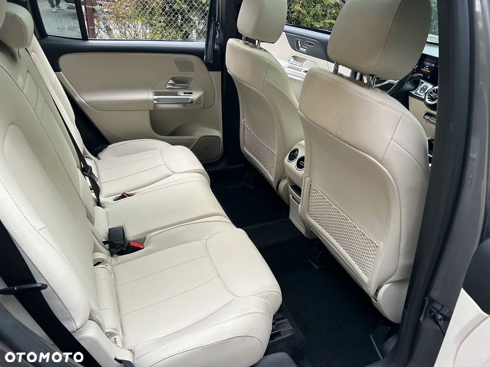 Mercedes-Benz GLB 250 4Matic 8G-DCT Progressive - 22