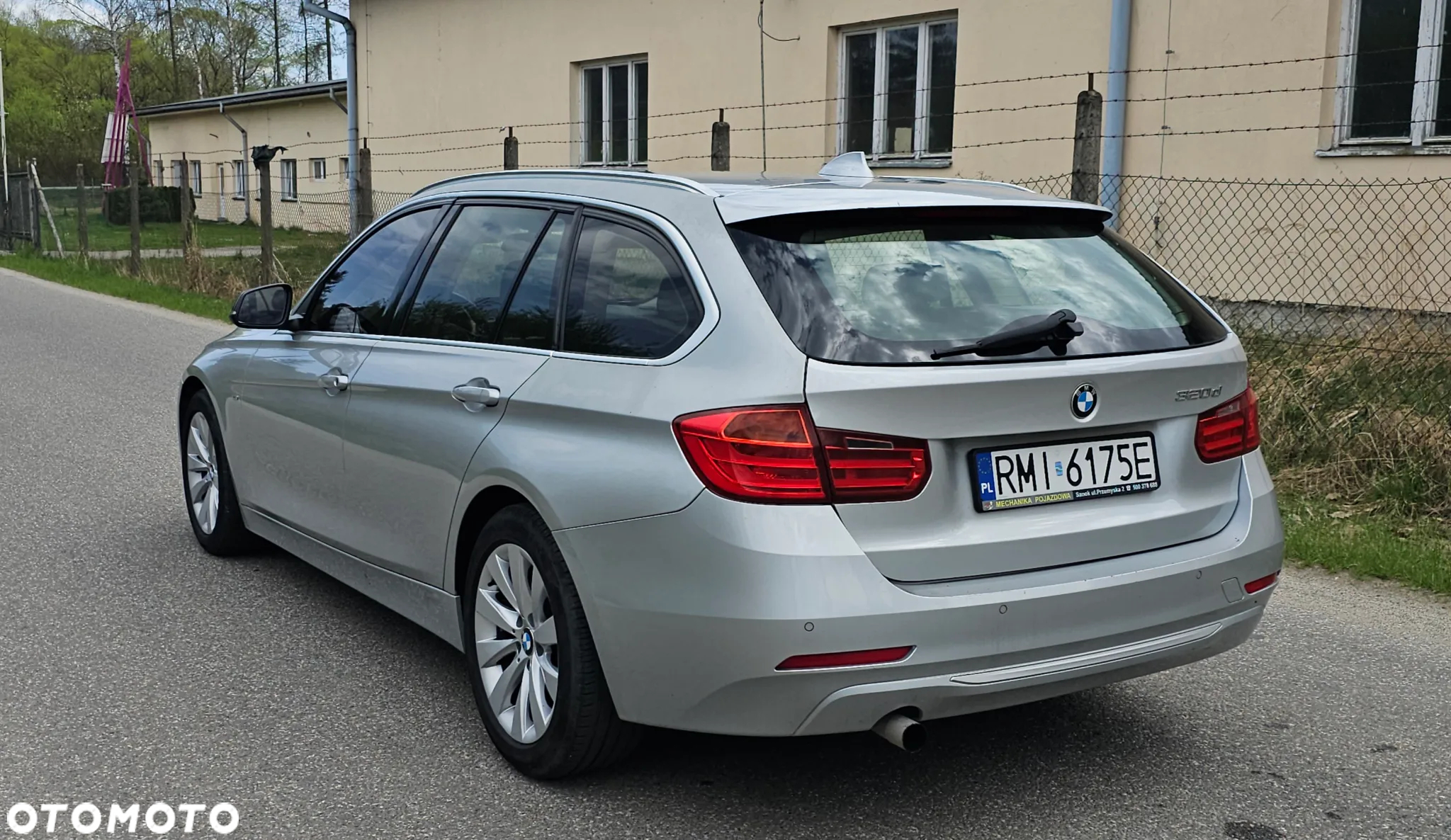 BMW Seria 3 320d Touring Modern Line - 8