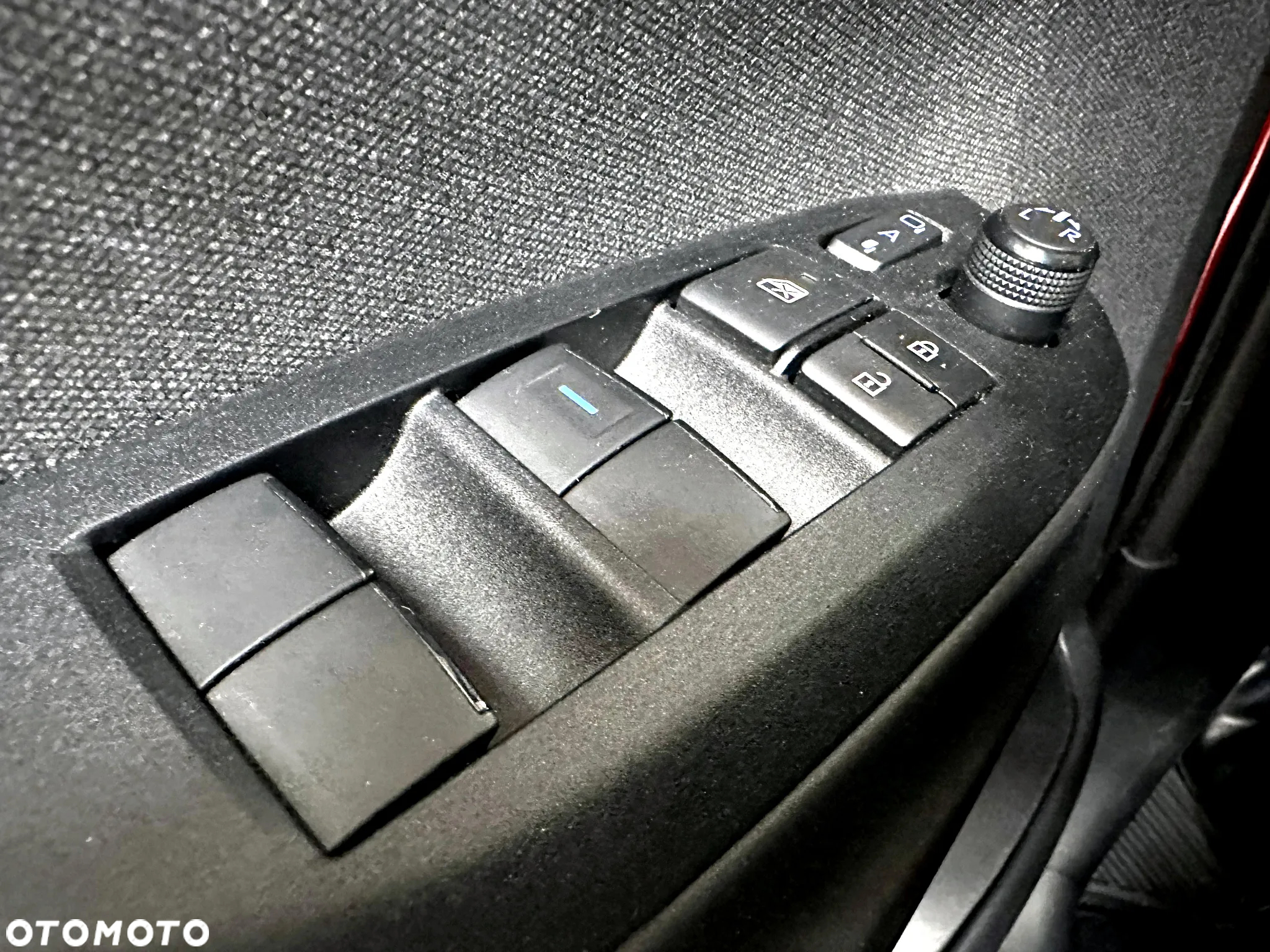 Toyota Yaris Hybrid 1.5 Selection Elegant - 22
