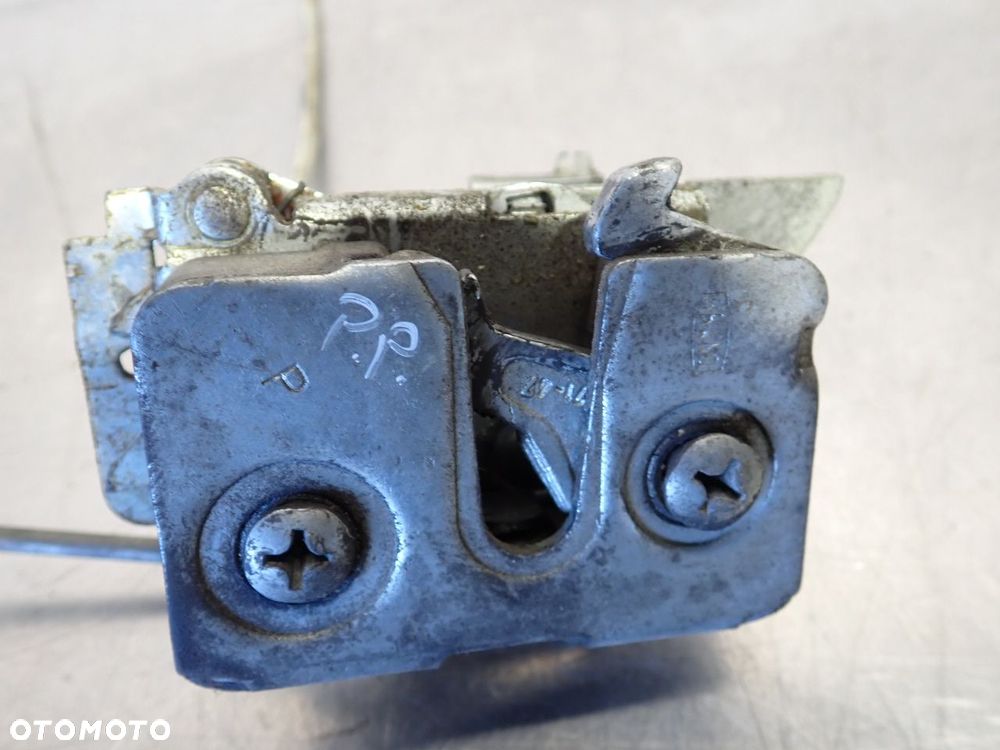 ZAMEK PRAWY PRZÓD DRZWI SKODA FAVORIT - 4