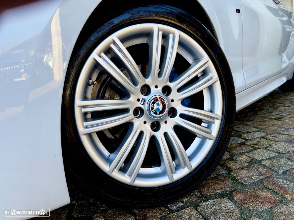 BMW 116 d Pack M - 12