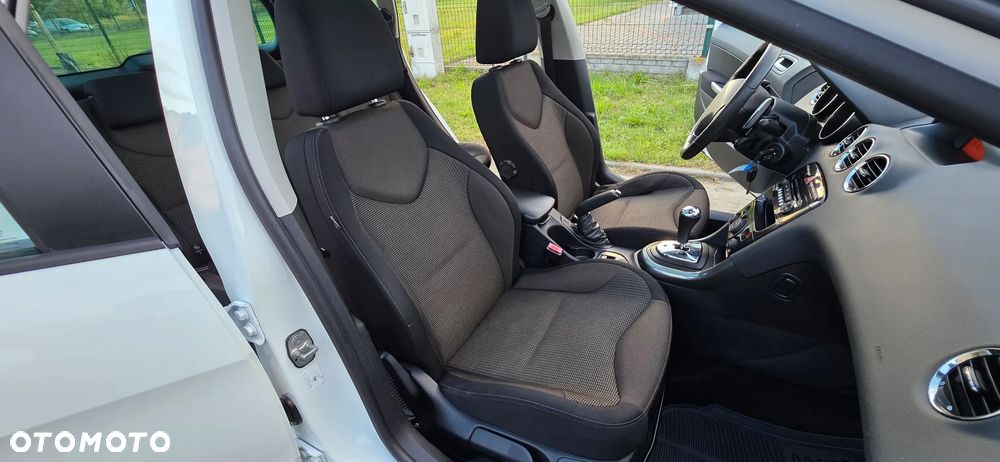 Peugeot 308 e-HDi FAP 115 Stop&Start EGS6 Business Line Niveau 2 - 24