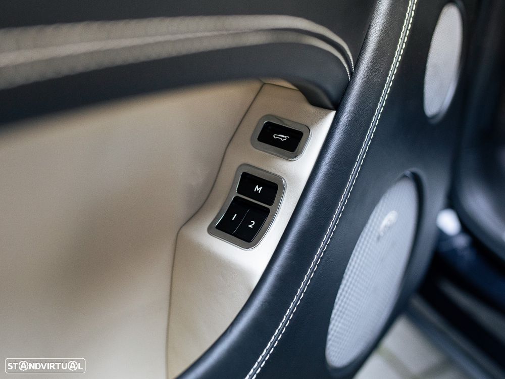 Bentley Bentayga W12 Mulliner - 27