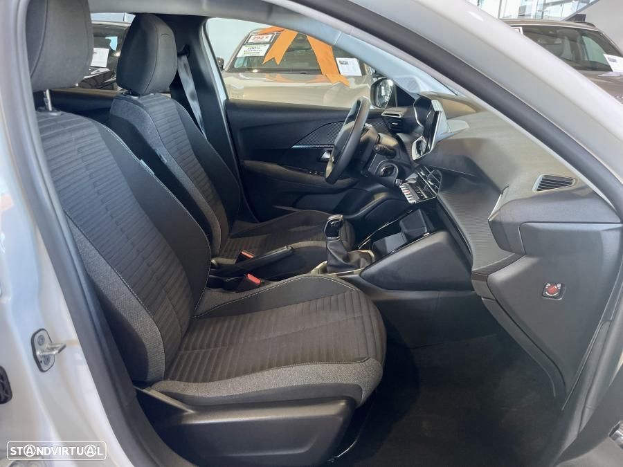 Peugeot 208 1.2 PureTech SE Style - 24