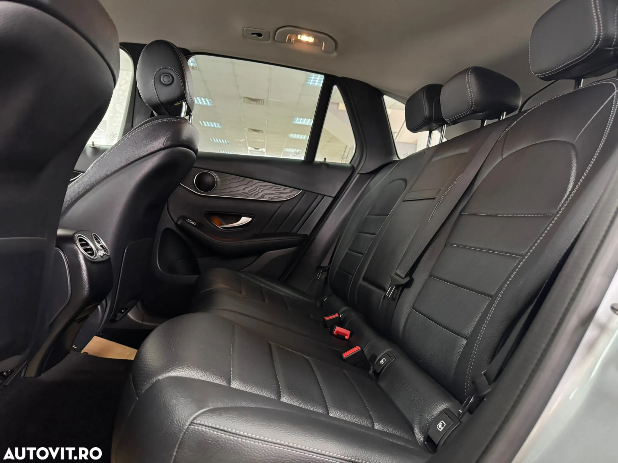 Mercedes-Benz GLC 300 d 4Matic 9G-TRONIC AMG Line - 21