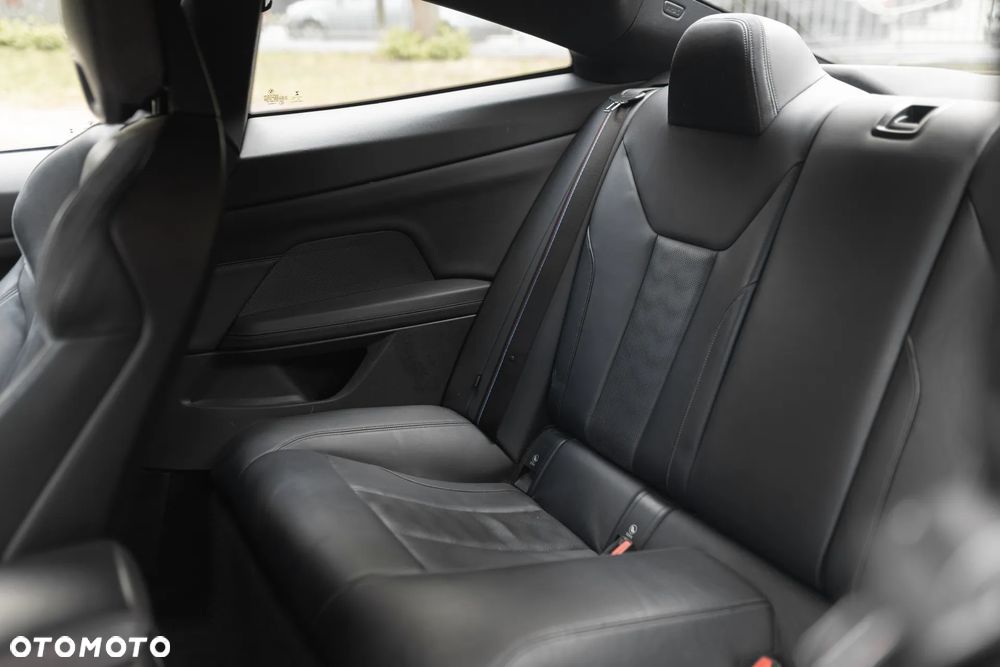 BMW M4 Competition M xDrive sport - 20