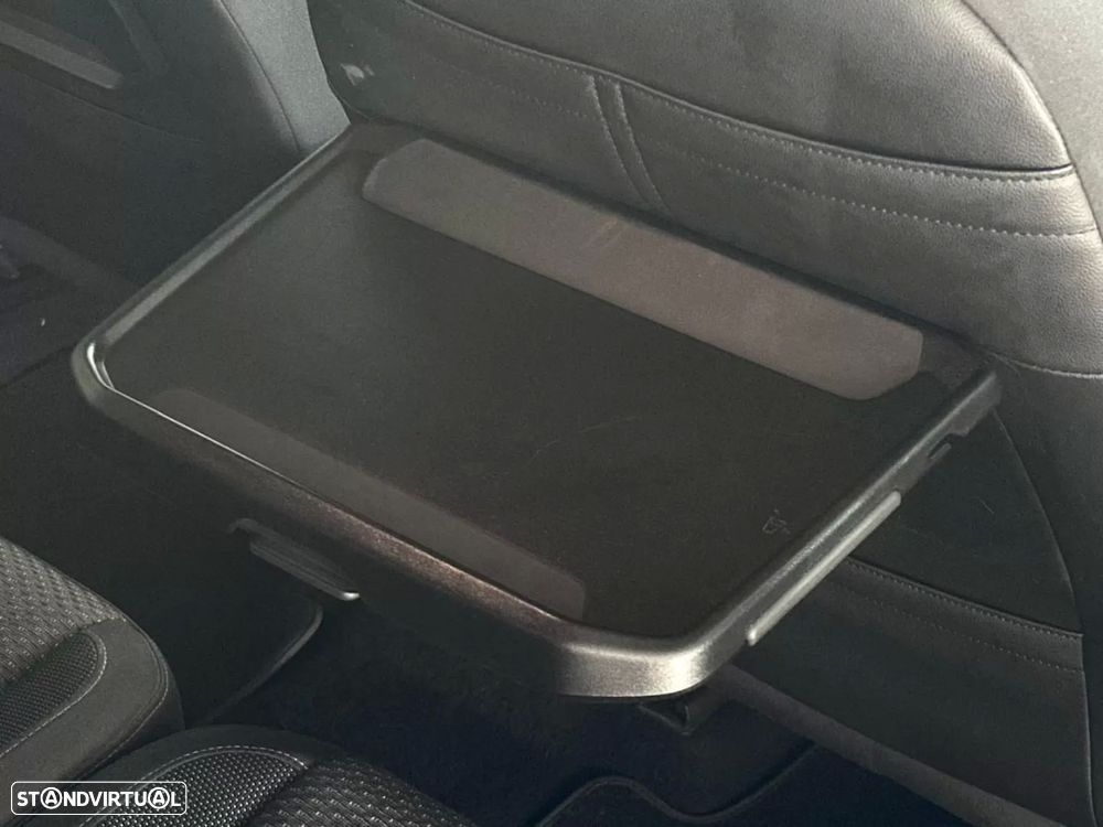 VW Touran 1.6 TDI Highline - 17