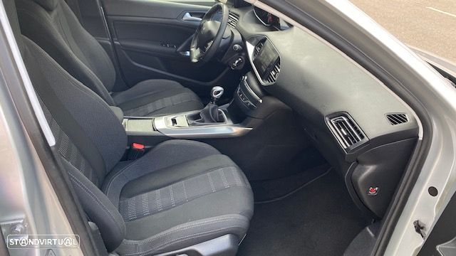 Peugeot 308 130 e-THP Stop & Start Allure - 5