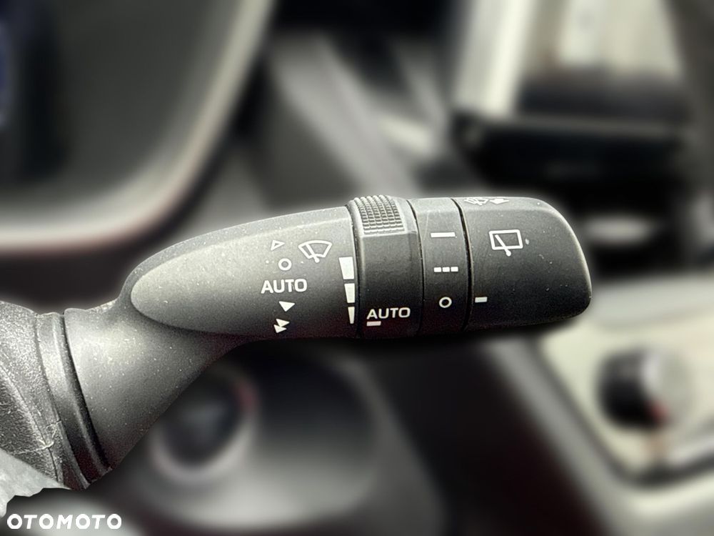 Toyota Corolla Cross 2.0 Hybrid Premiere Edition AWD - 19