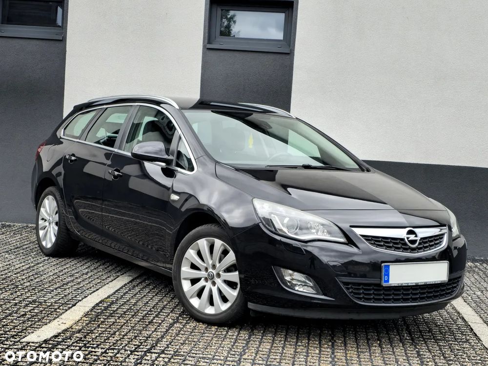 Opel Astra IV 1.4 T Cosmo - 1