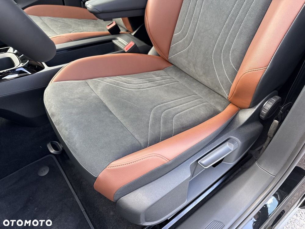 Volkswagen ID.4 - 12