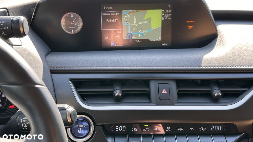 Lexus UX 250h GPF Prestige AWD - 31