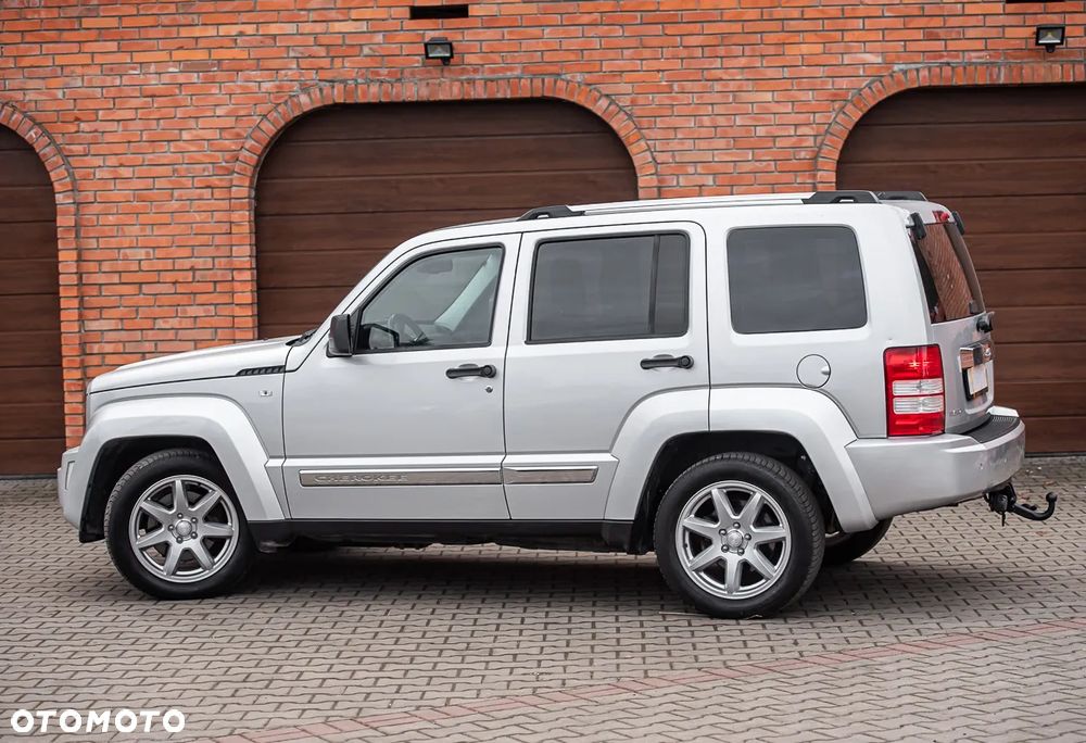 Jeep Cherokee 3.7L Limited - 4