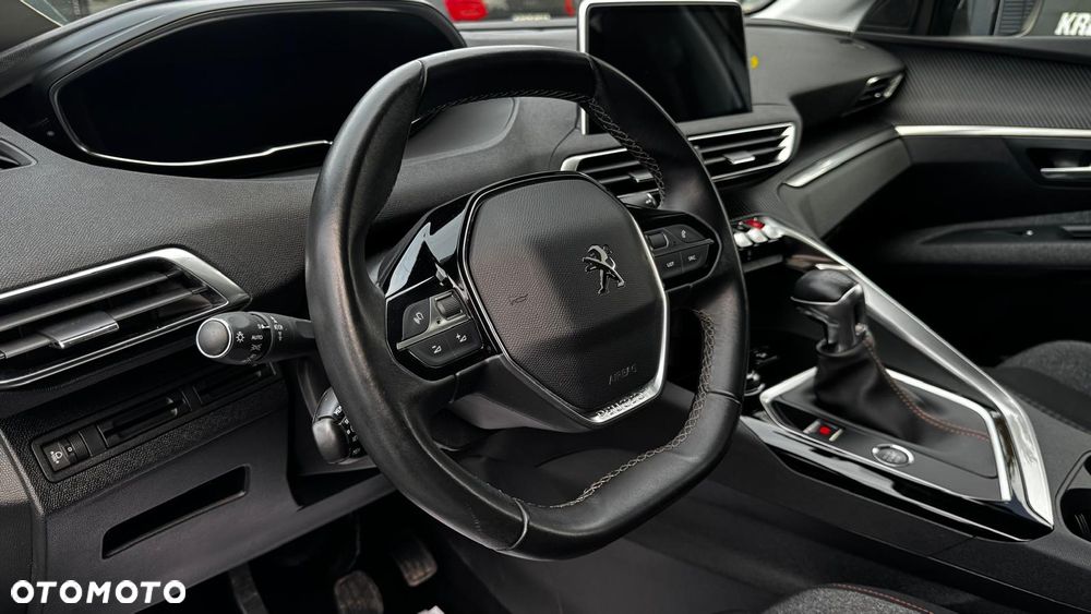 Peugeot 3008 1.2 PureTech Road Trip S&S - 28