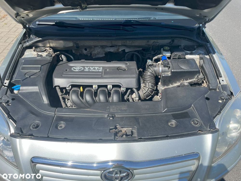 Toyota Avensis 1.8 VVT-i - 7