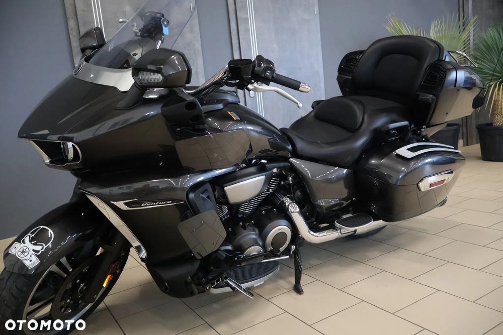 Yamaha Venture - 34