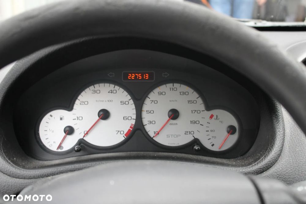 Peugeot 206 - 11