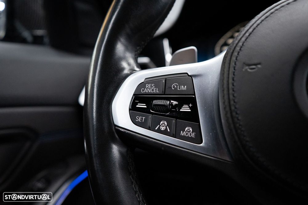 BMW 320 d Touring Pack M Shadow Auto - 51