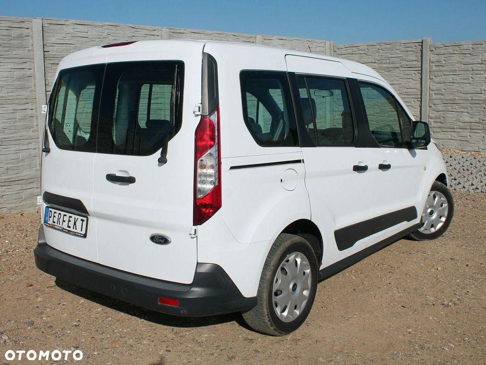 Ford Tourneo Connect - 22