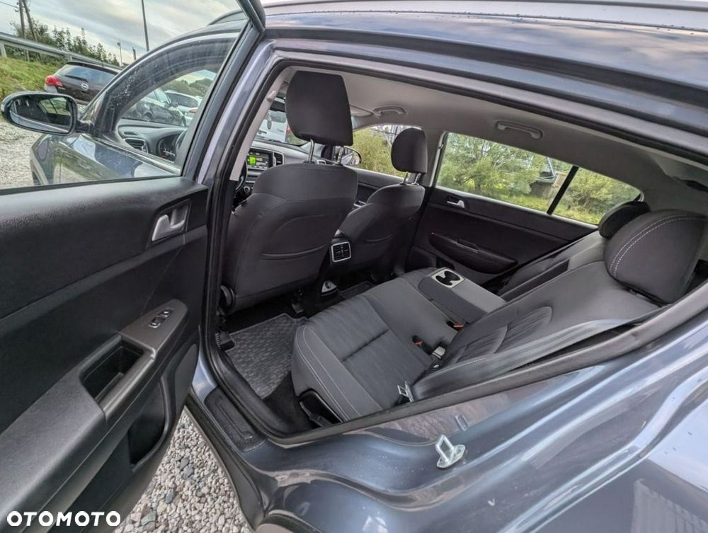 Kia Sportage - 16
