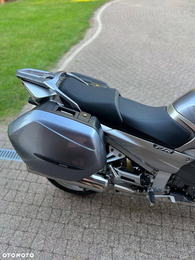 Yamaha FJR - 22