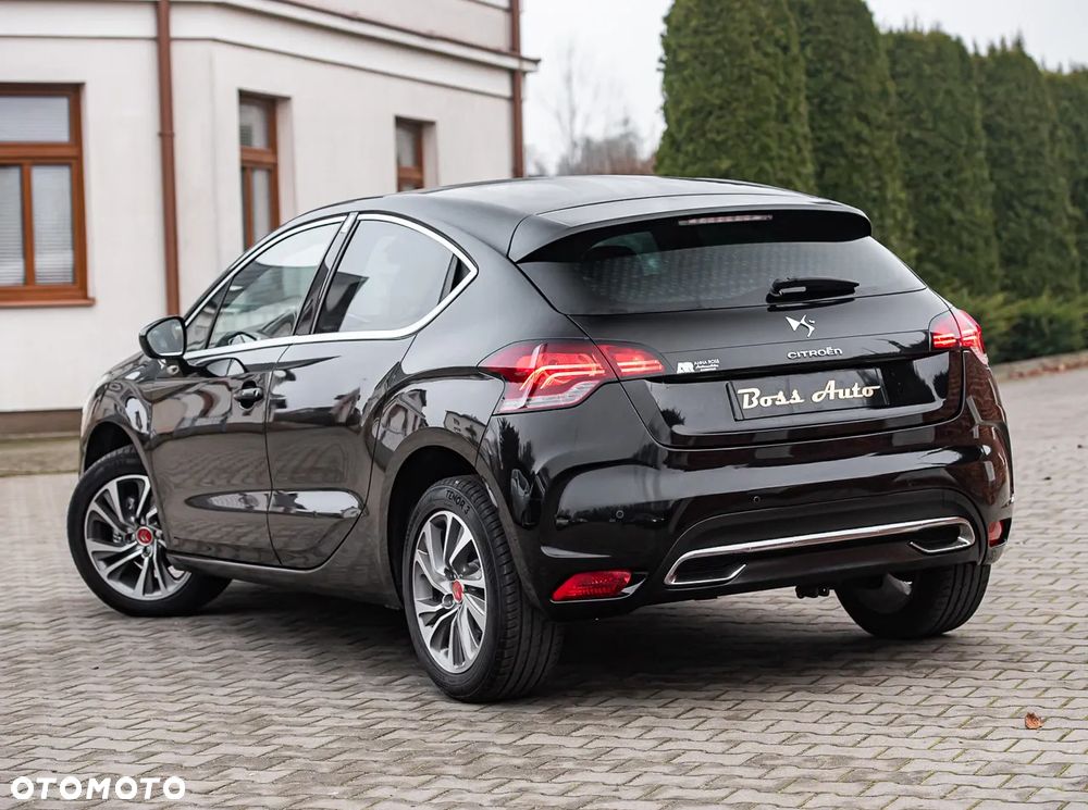 Citroën DS4 e-HDi 110 SoChic - 9