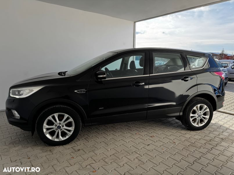 Ford Kuga 2.0 TDCi 4WD Powershift Titanium - 3