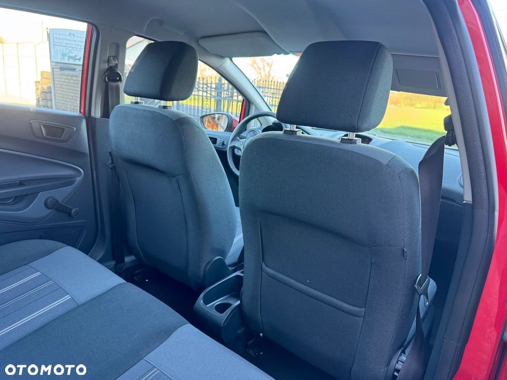 Ford Fiesta 1.25 Celebration - 33