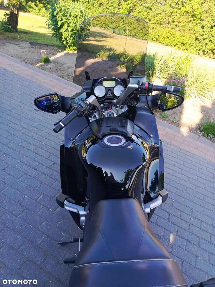 Kawasaki GTR - 8