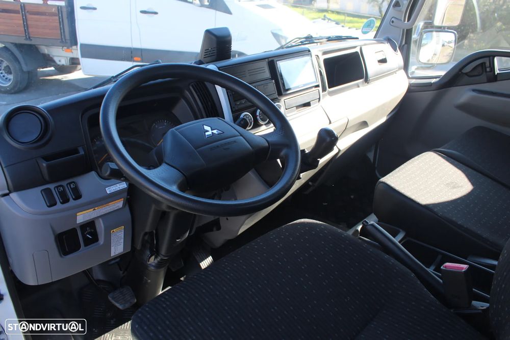 Mitsubishi FUSO CANTER 7C18 // NOVO MODELO - 9