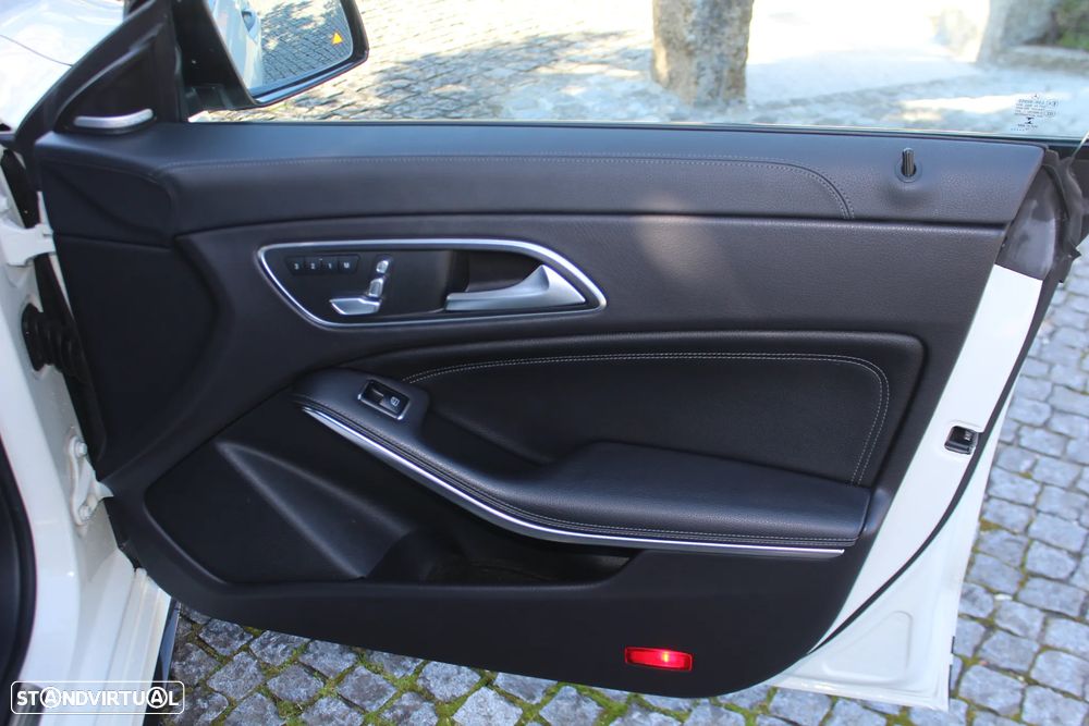 Mercedes-Benz CLA 45 AMG 4Matic Speedshift DCT 7G Night Edition - 22