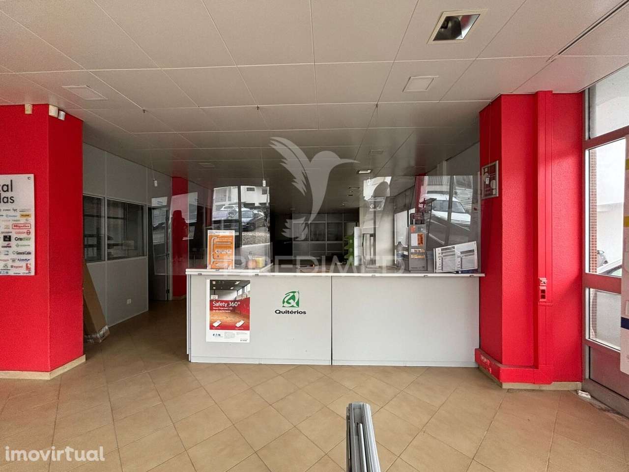 Loja e estacionamento Avenal - Grande imagem: 4/20